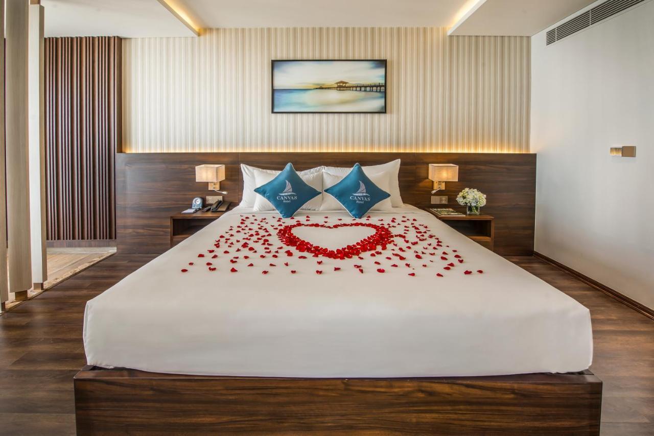 Canvas Danang Beach Hotel Zewnętrze zdjęcie