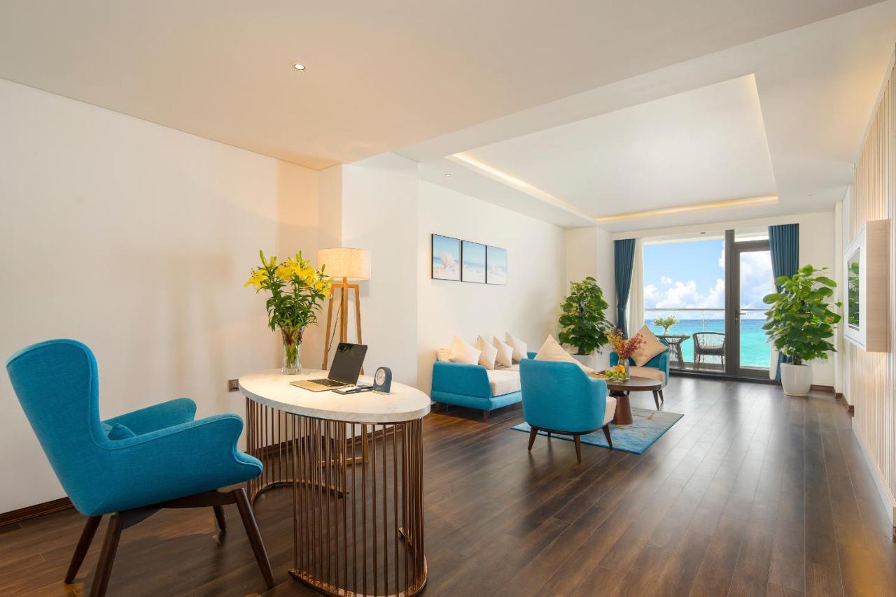 Canvas Danang Beach Hotel Zewnętrze zdjęcie