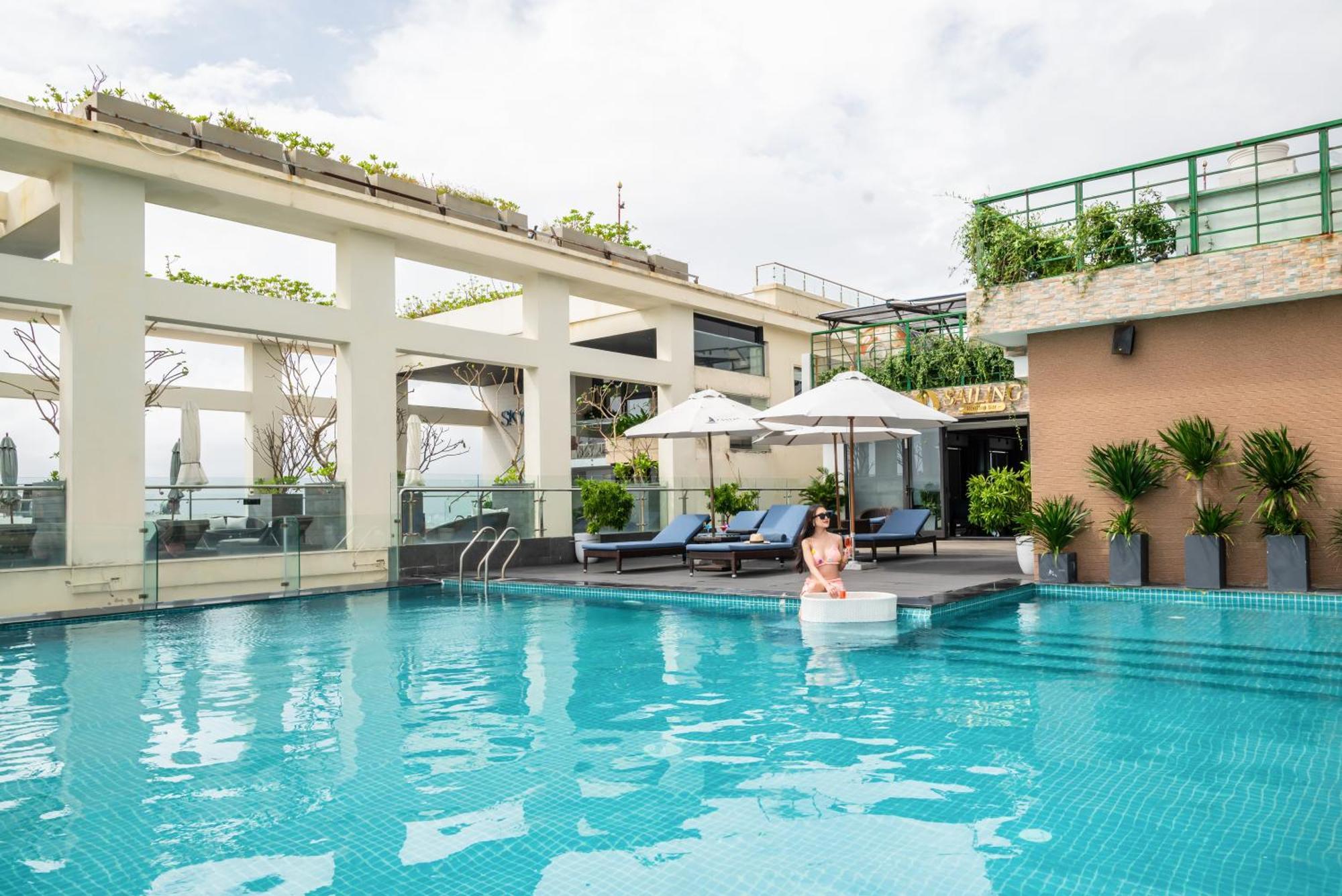 Canvas Danang Beach Hotel Zewnętrze zdjęcie