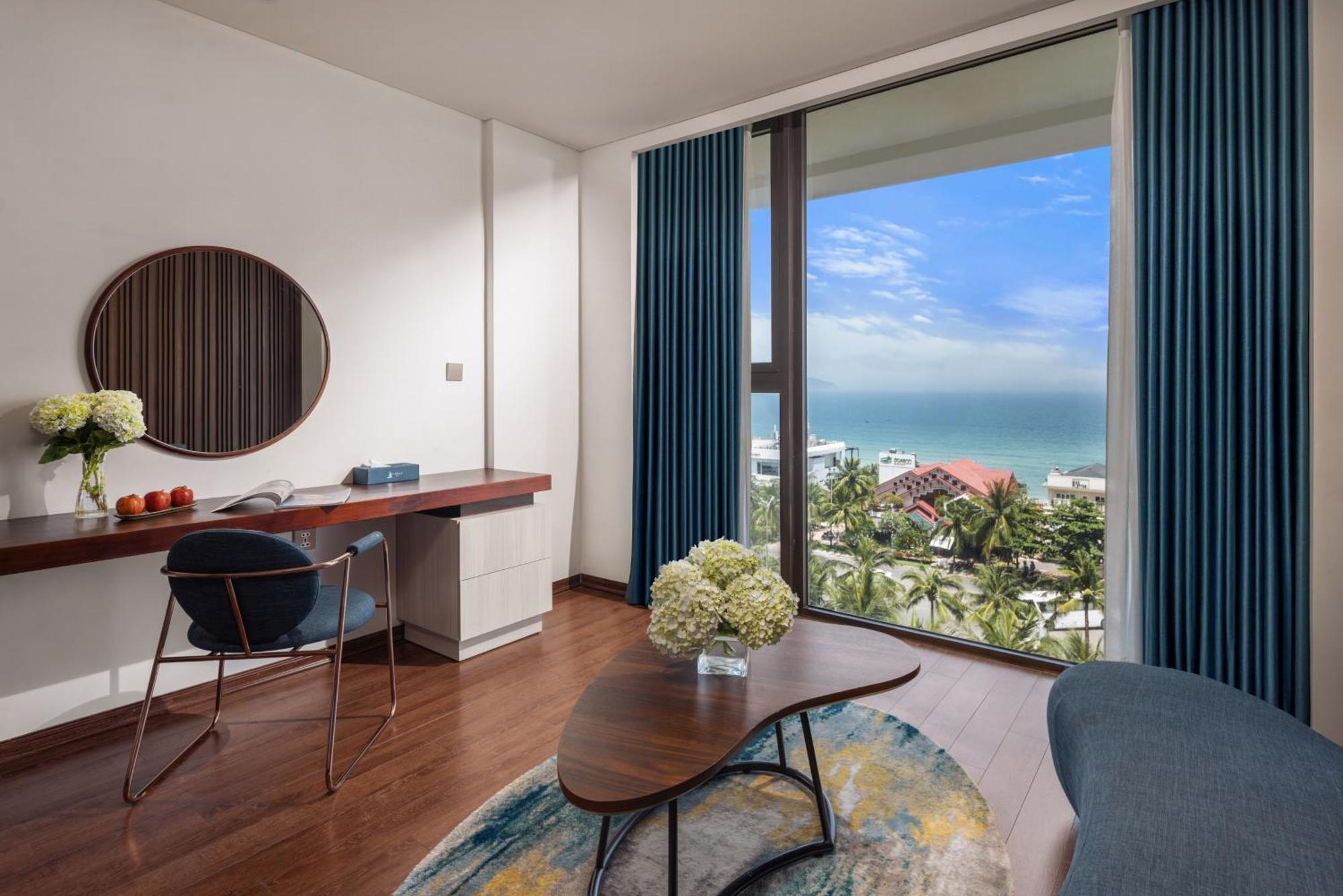 Canvas Danang Beach Hotel Zewnętrze zdjęcie