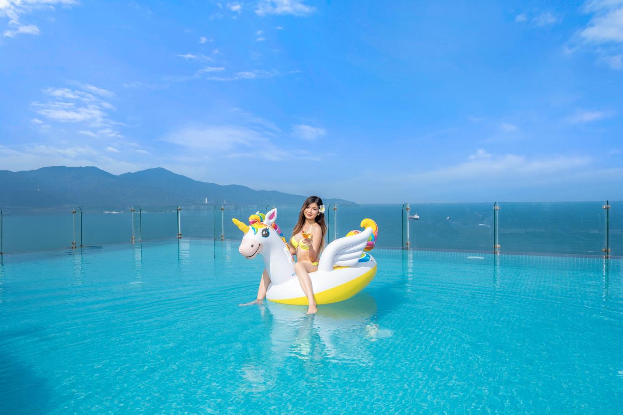 Canvas Danang Beach Hotel Zewnętrze zdjęcie